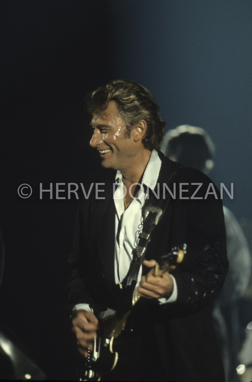 JOHNY HALLYDAY