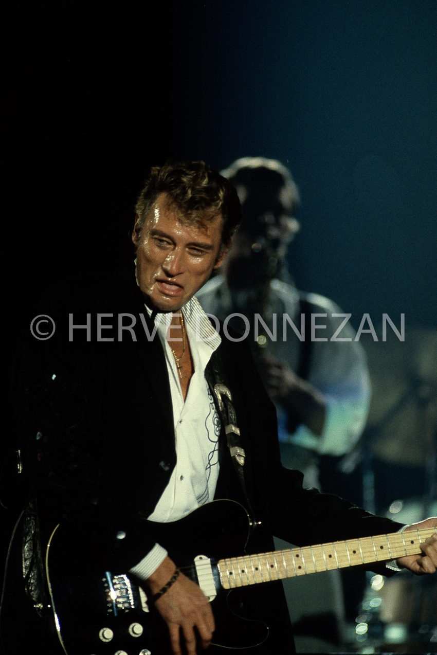 JOHNY HALLYDAY
