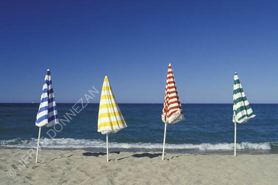 1420_PARASOLS-MARINE