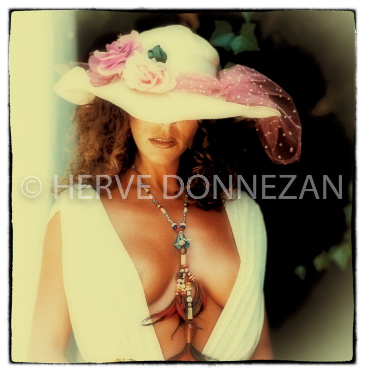 4016_111041_RENATA PORTRAIT HIPPIE IBIZA_POLATEST